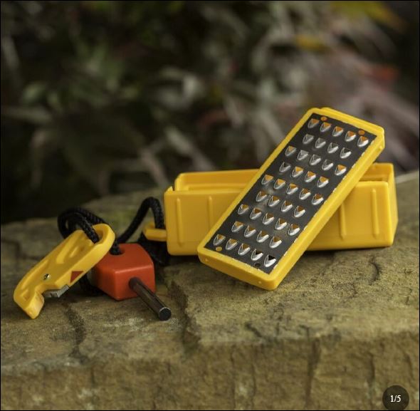 Survival Vuurstarter Set met Tindermaker - Smiths Firesteel -  - EaziPeazi